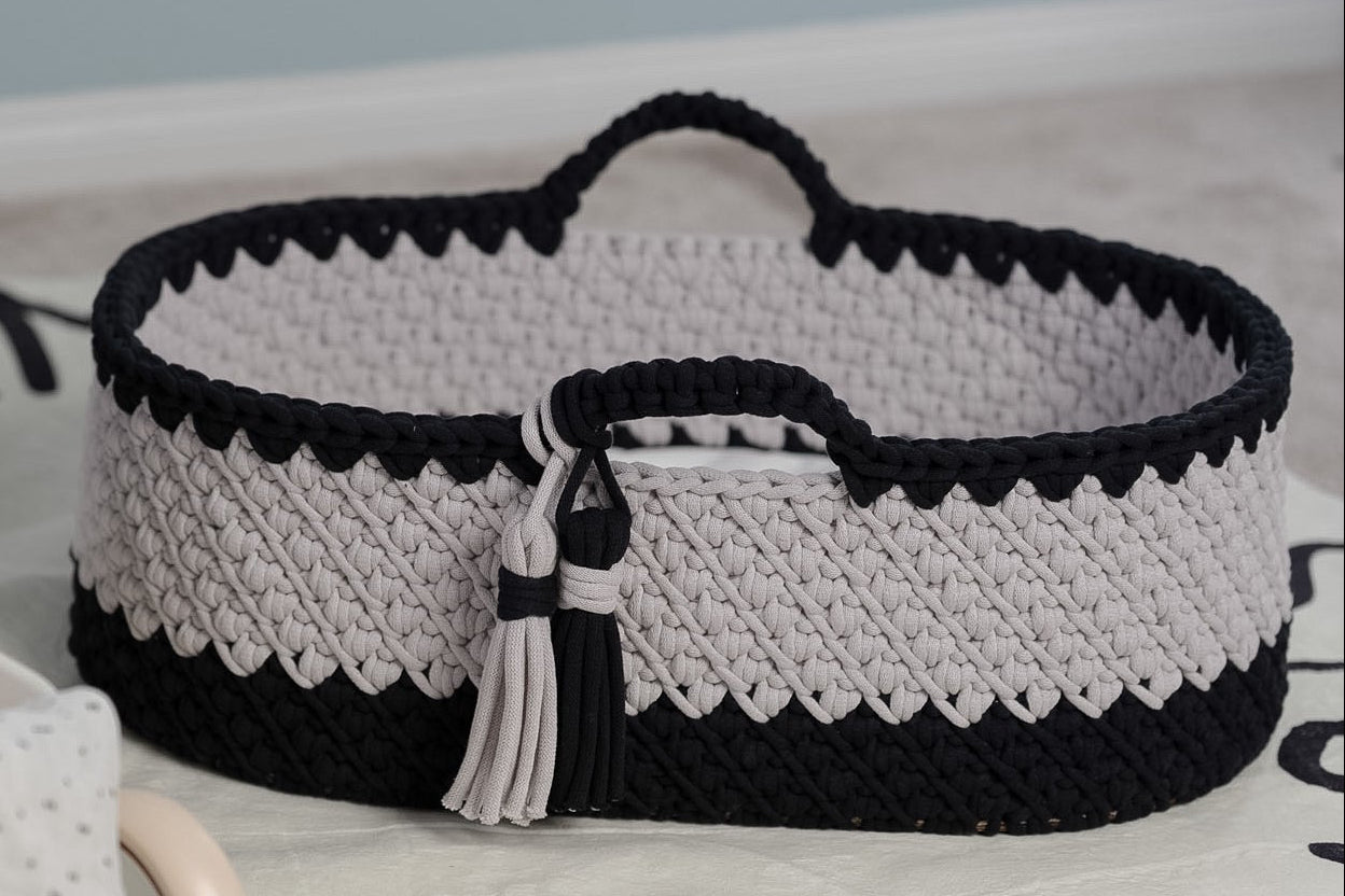 *SHIP READY* Baby Moses Basket in Our Cascade Stitch