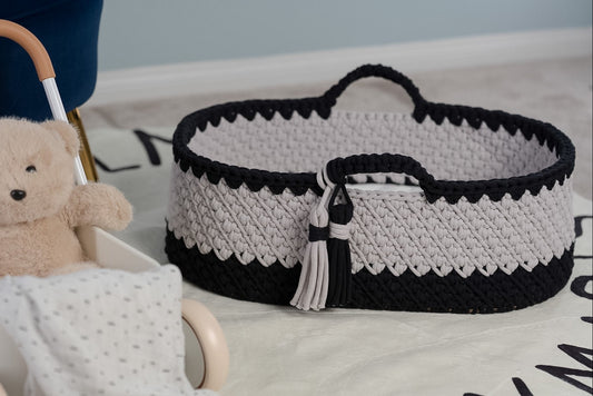 *SHIP READY* Baby Moses Basket in Our Cascade Stitch