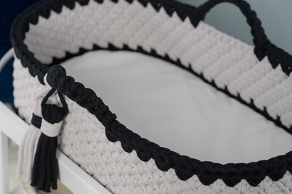 *SHIP READY* Baby Moses Basket in Our Cascade Stitch