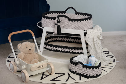 *SHIP READY* Baby Moses Basket in Our Cascade Stitch