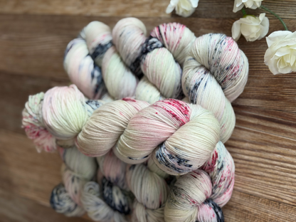 Rosewood Confetti 100g Essential Skein
