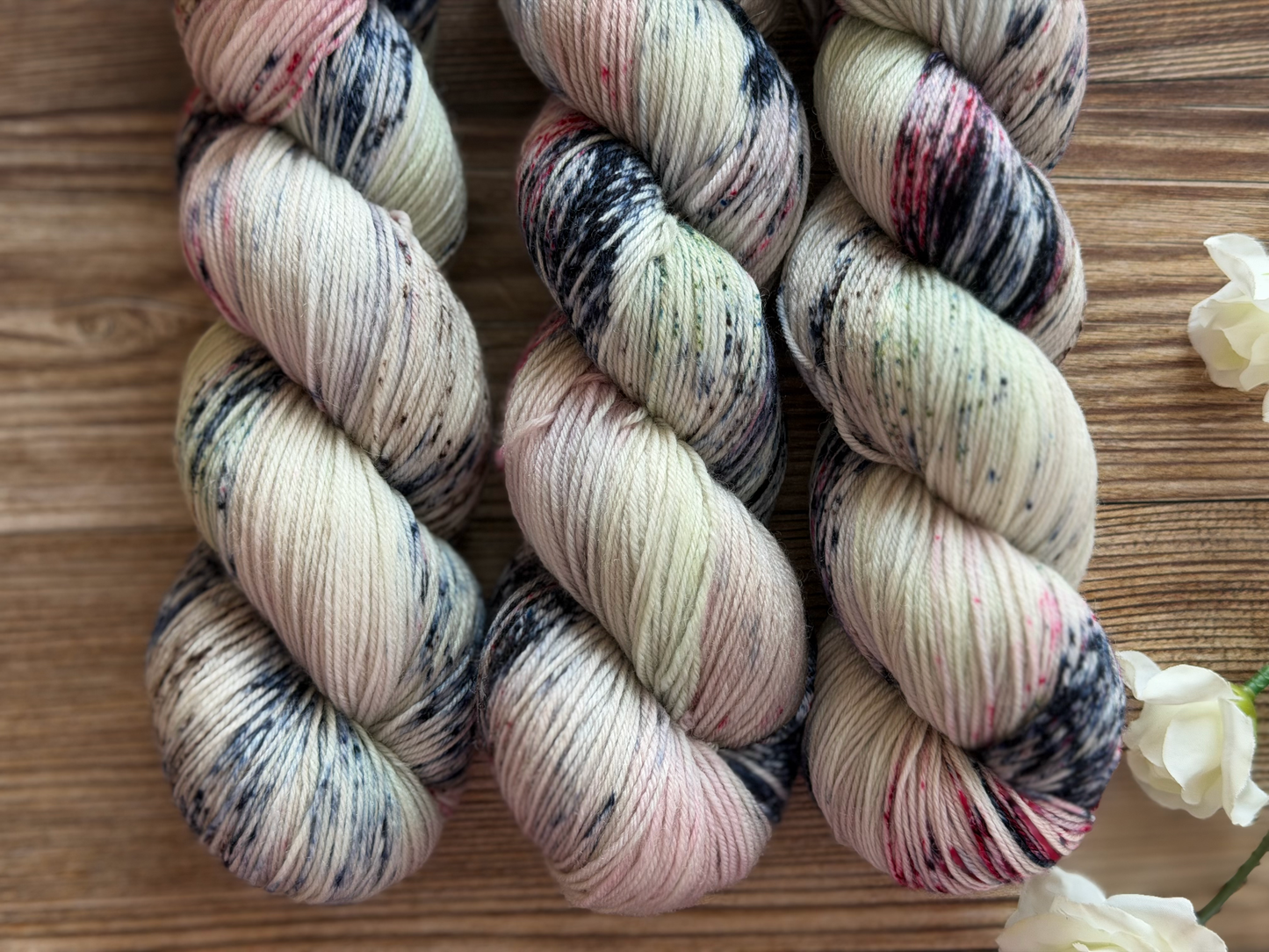 Rosewood Confetti 100g Essential Skein