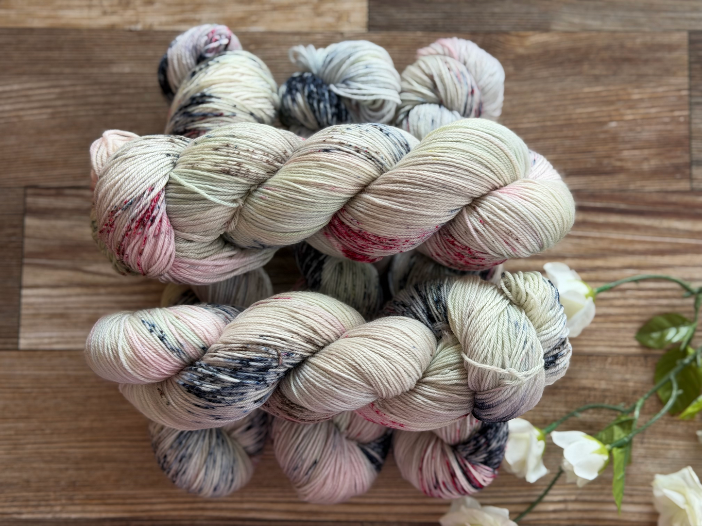 Rosewood Confetti 100g Essential Skein